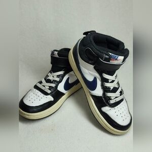 Nike Boys Court Borough Mid 2 DO5891-161 White Basketball Shoes Sneakers Sz 11c